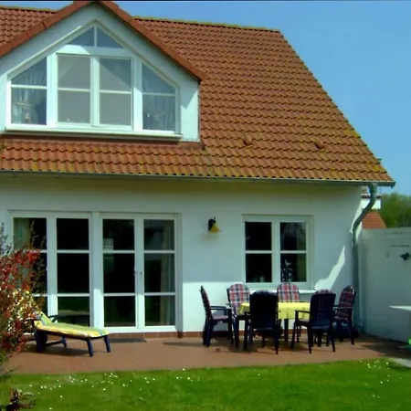 In Ruegen With 3 Bedrooms *