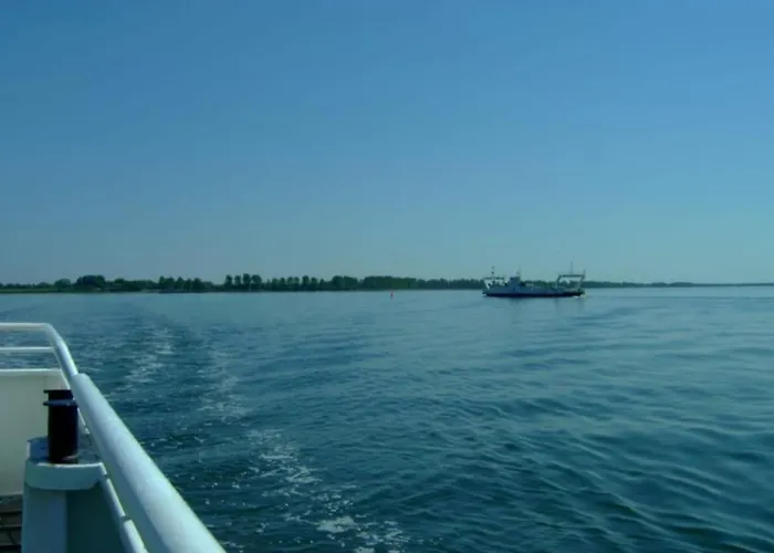 Vakantiehuis In Ruegen With 3 Bedrooms Garz (Rugen)