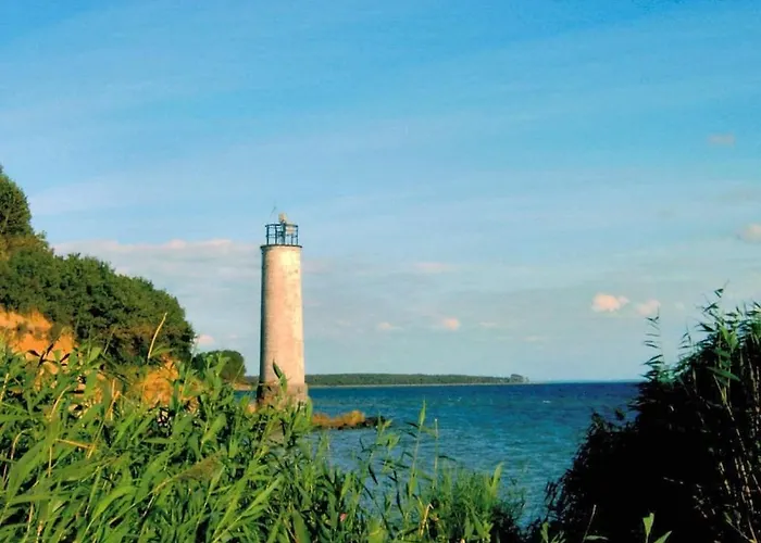 Vakantiehuis In Ruegen With 3 Bedrooms *